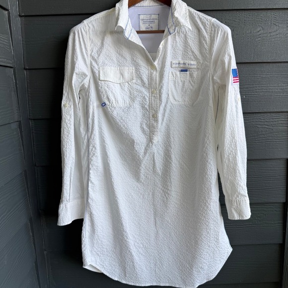 Vineyard Vines Tops - Vineyard Vines Performance Fishing Shirt White Flag Vented Women's Size 8